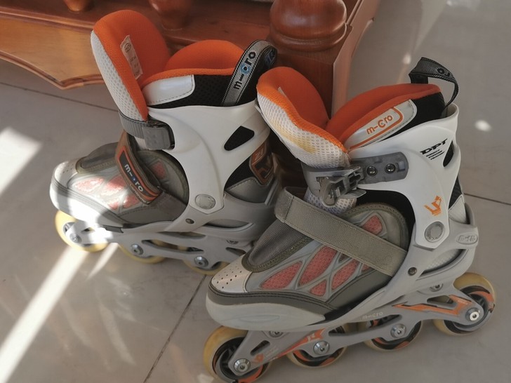 m-ero轮滑鞋 ，31-34码可调