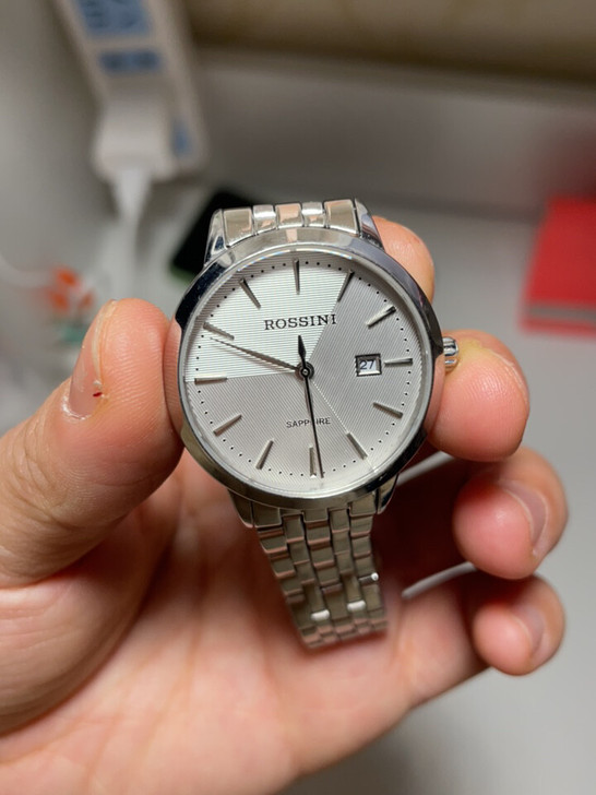 罗西尼手表低价出售