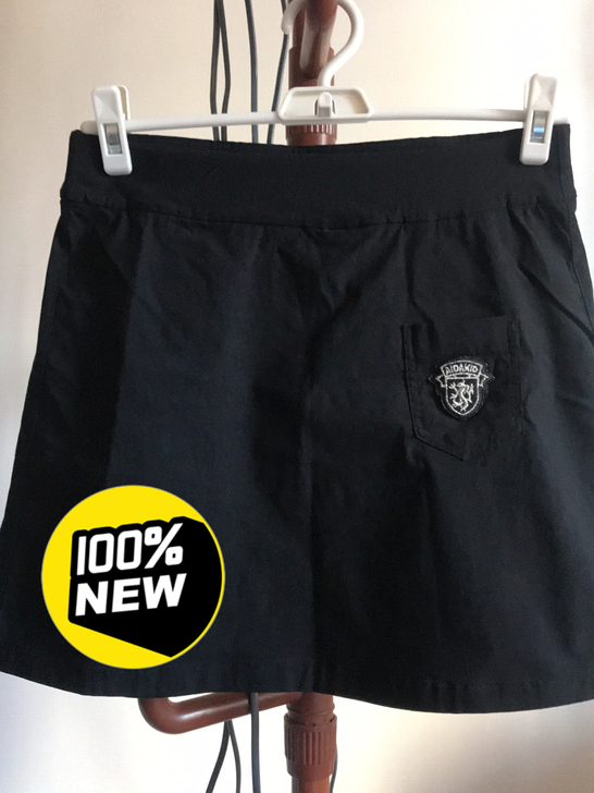 短裙，全新，腰围70，裙长40，当工装裙都...