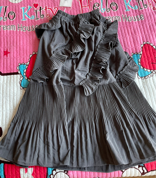 照片有点丑 裙子挺好看的