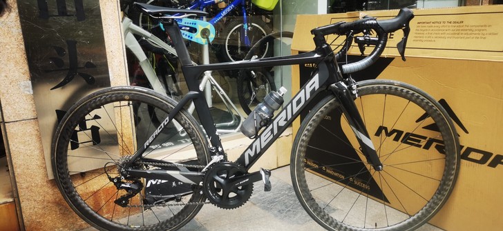 出一辆瑞克多4000国际版，今年4月底买的...