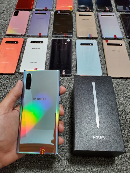 完美屏靓机！三星Note10，莫奈彩，配件...