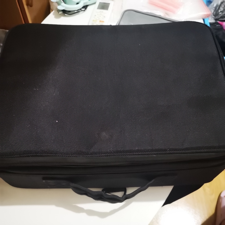 大化妆包,45转,包邮,售后不退。