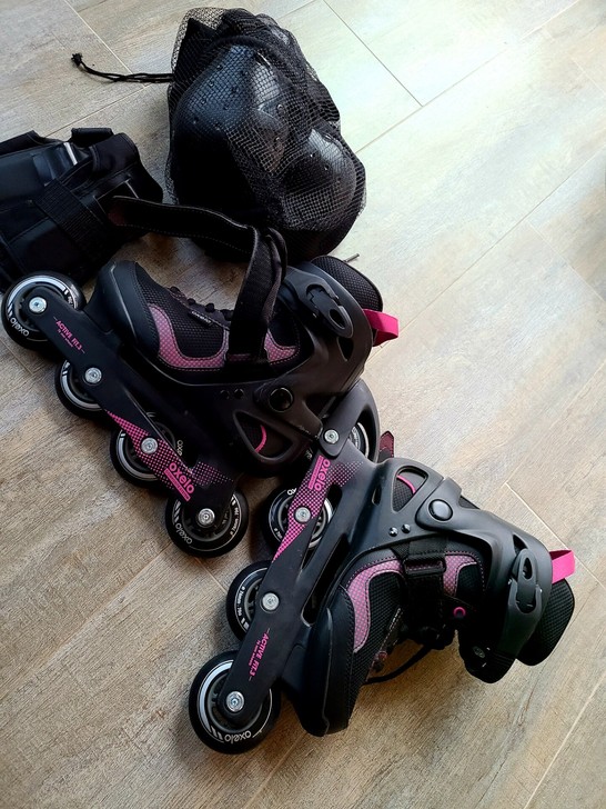 OXELO 竞速单排滑轮鞋