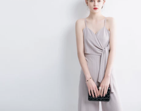 全新 性感V领吊带收腰系带九分裤直筒阔腿连...