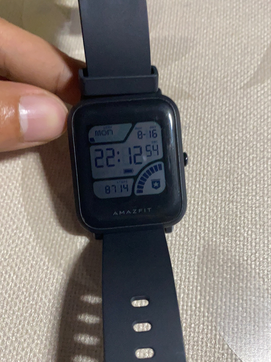 小米手表，带了些日子了，洗澡游泳泡温泉都没...