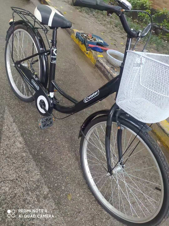车贝贝牌自行车，黑色，车况完好8成新，售价...