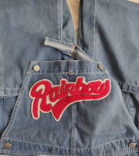 150码背带牛仔裤 感兴趣的话点“我想要”...