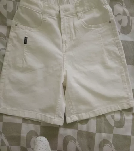 全新白色牛仔短裤  110斤以内穿都可  ...
