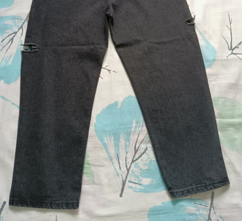 牛仔裤,小破洞牛仔裤。黑色2XL,男女同款...
