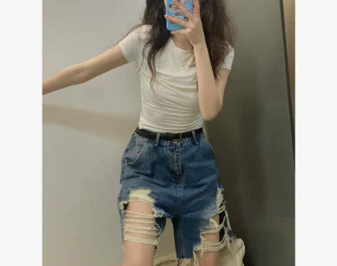 破洞宽松休闲老爹裤，显瘦版型，穿了一次，买...