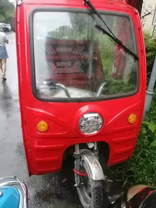 电动三轮车,能骑40-50公里本人比较爱惜...