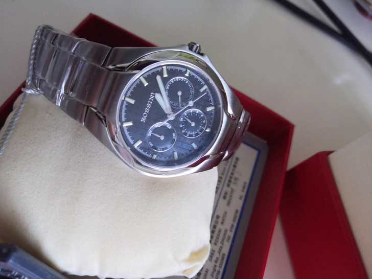 全新 罗西尼手表