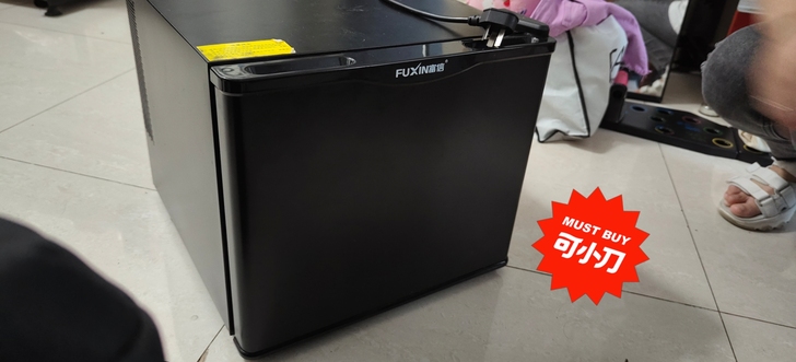 福信宿舍用小冰箱,完好。毕业了不要了。西安...