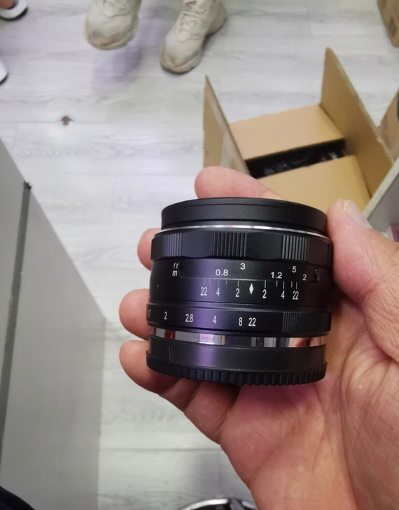美科35f1.7 半画幅手动定焦镜头 索尼...