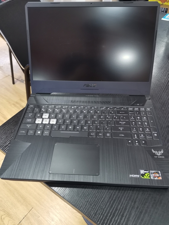 华硕飞行堡垒7  锐龙R7-3750H  ...