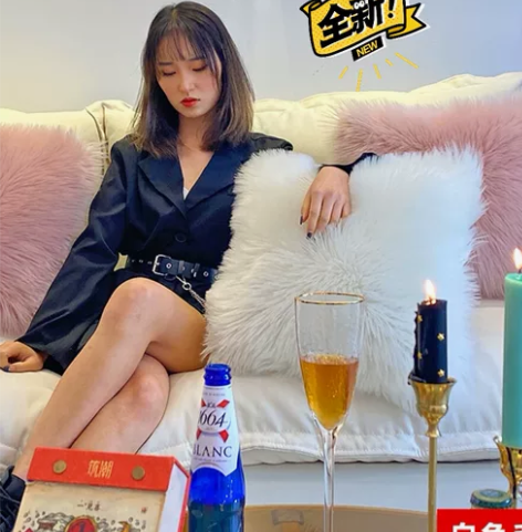 网红毛毛抱枕,白色一个,全新,含枕芯,看上...