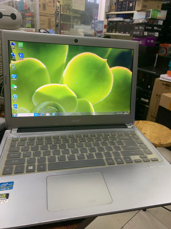 出个美女用过的轻薄款笔记本，宏碁V5-47...