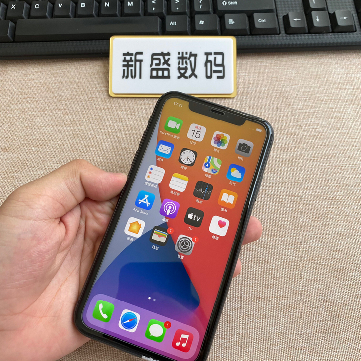 苹果11 64G黑色效率100美版iPho...
