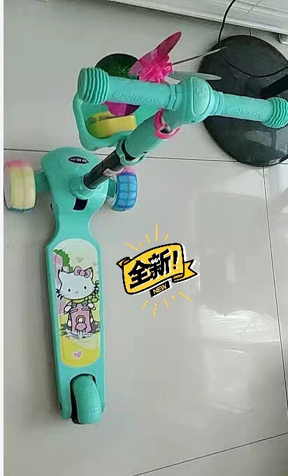 滑板车2-8岁男女童玩具滑板车