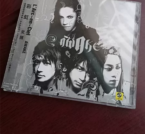 日本彩虹乐队  觉醒 CD专辑 品相不错，...