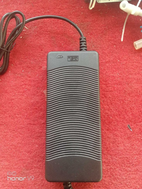 沁园大流量机器冠宇达电源6A36V，全新