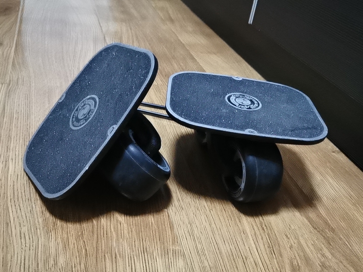 漂移板,玩过几次,一直闲置,没有损坏,质量...