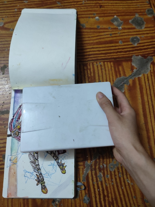 咱家小朋友不画画了