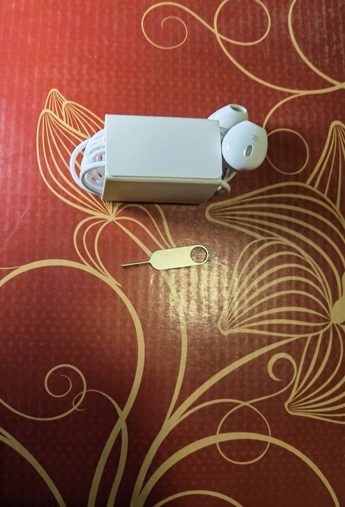 mate40Pro原机带的耳机现转手给需要...