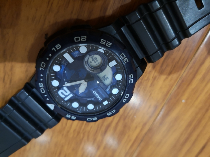 卡西欧运动手表