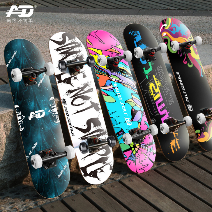 AD 滑板，全新，包装套都在，都没拿出来过...