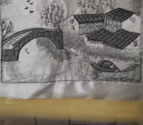 精美刺绣画一幅品相如图，实物拍摄敬请放心。...