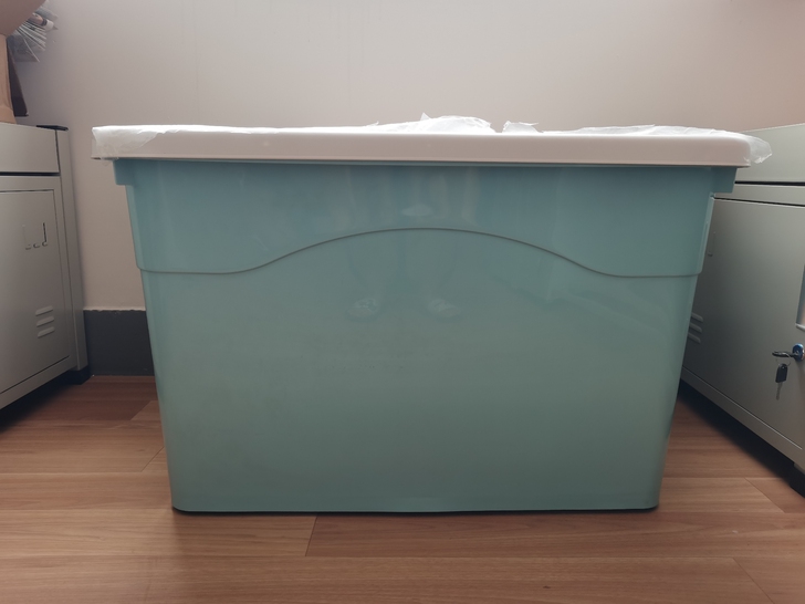 收纳箱280 L长80宽59高48，建议自提