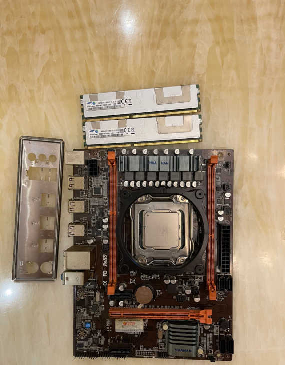 E5 2630 16G内存条 华南x79-...