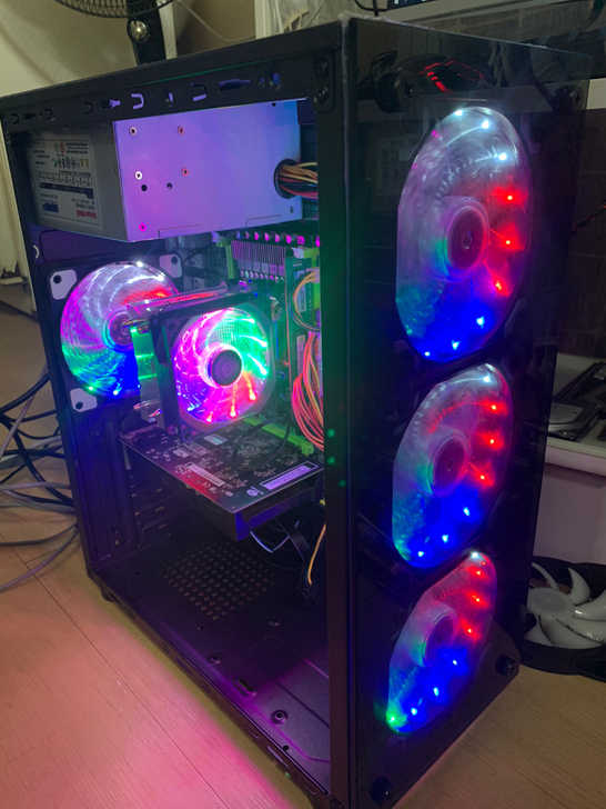 只卖666元 ，电脑主机一台，很新很新，送...