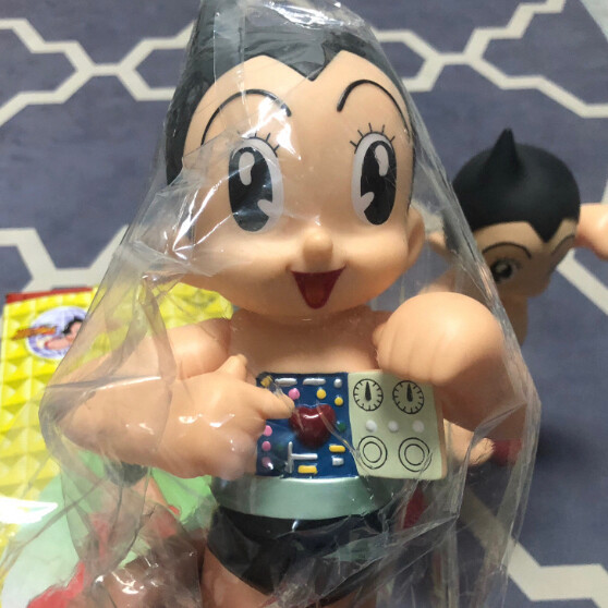 新收的日产版的心脏款阿童木,手头可转动