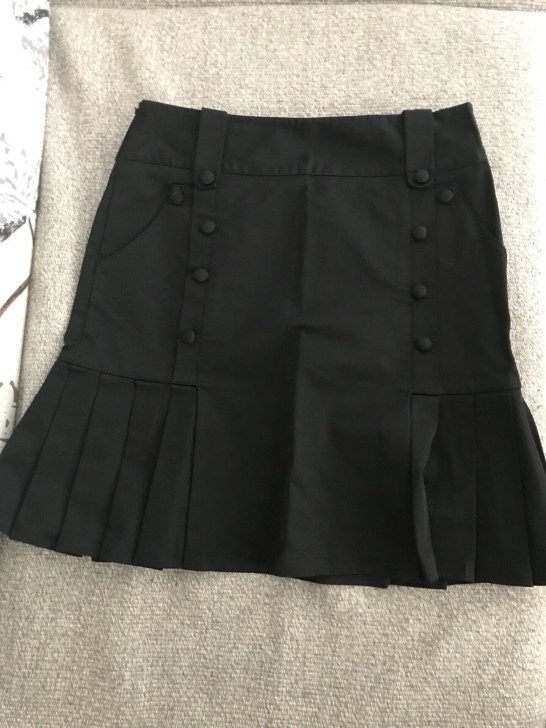 包邮 专柜半身裙休闲裙全新黑色百褶裙学院风