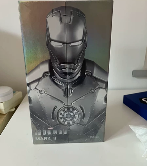 朋友送的，正版mk3钢铁侠手办漫威玩具摆件...