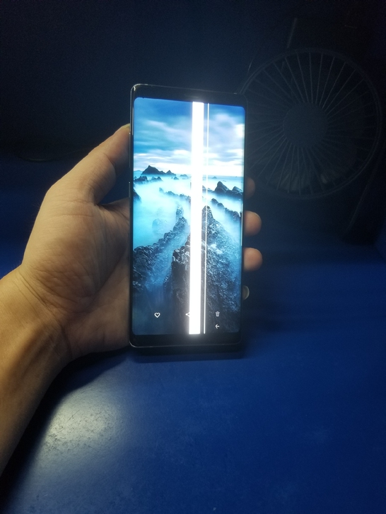 三星Note8单卡全网通,9成新外观屏瑕疵...