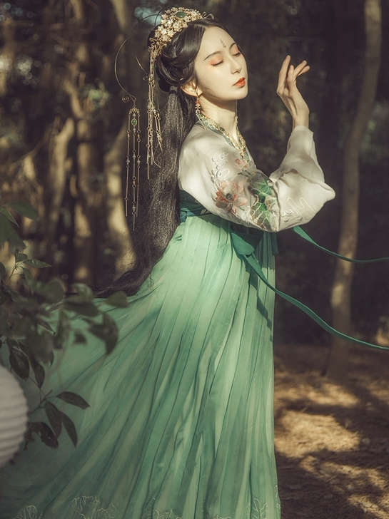 钟灵记般若齐胸襦裙s码（不包含大袖）