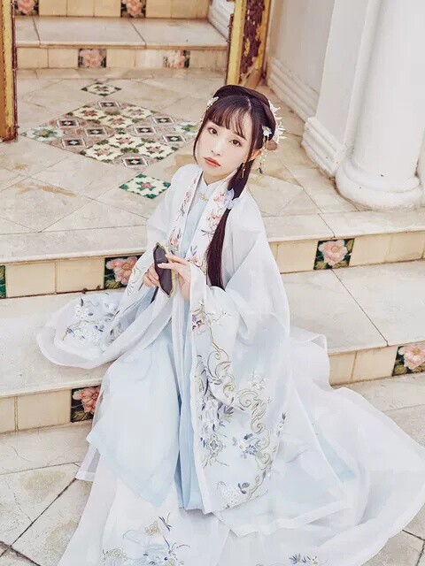 【十三余 小豆蔻儿】[思无邪]传统刺绣重工...
