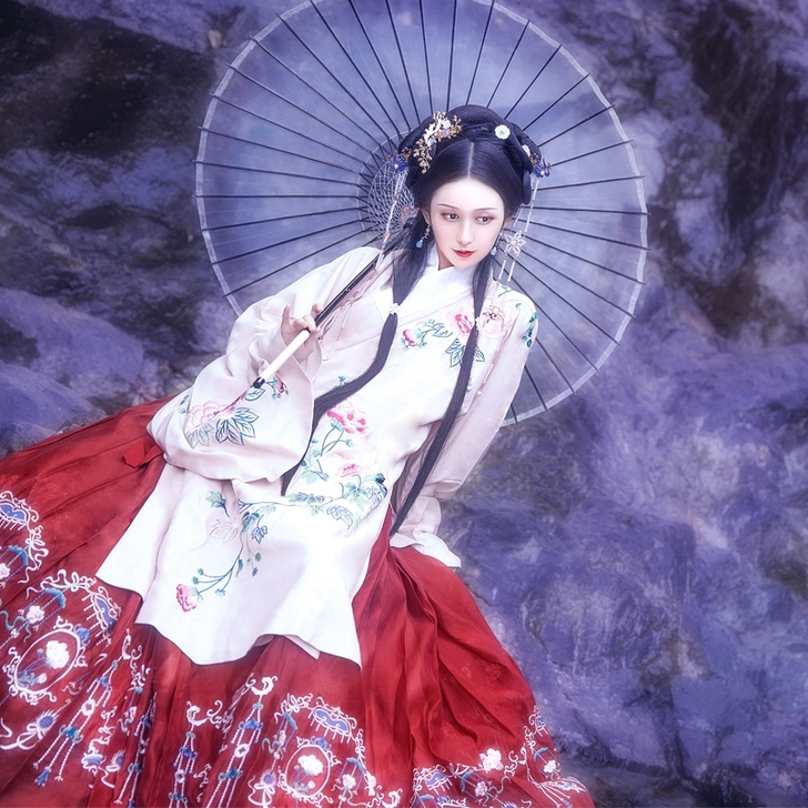 汉服 钟灵记绮罗明制一片式 马面裙