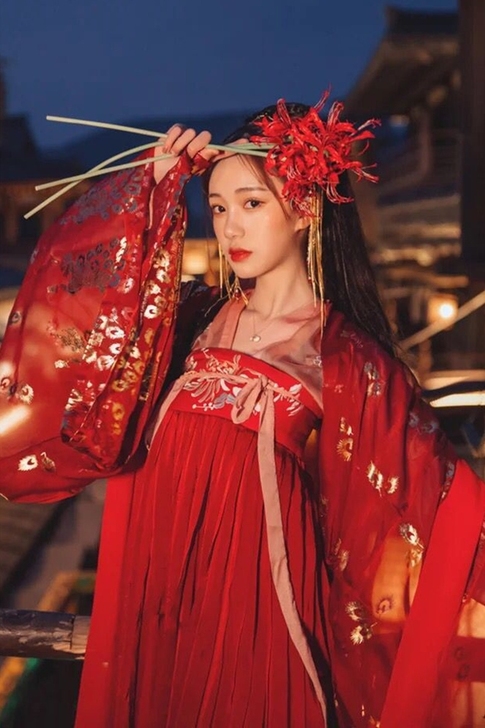 汉服女中国风红色婉娘简约唐制日常清新刺绣对...