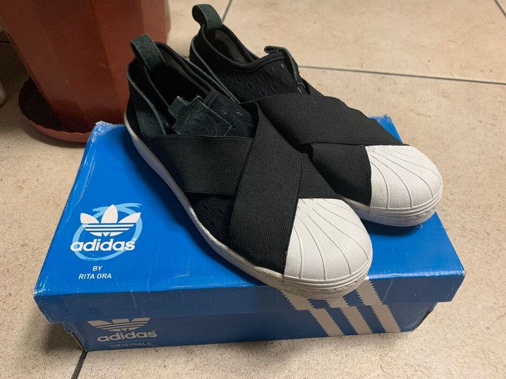 自穿9新adidas三叶草slip on一...