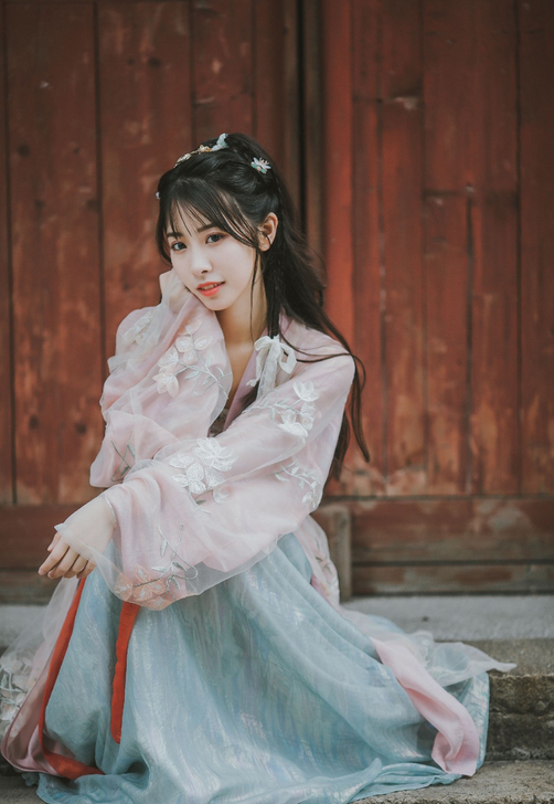 金钗记汉服
