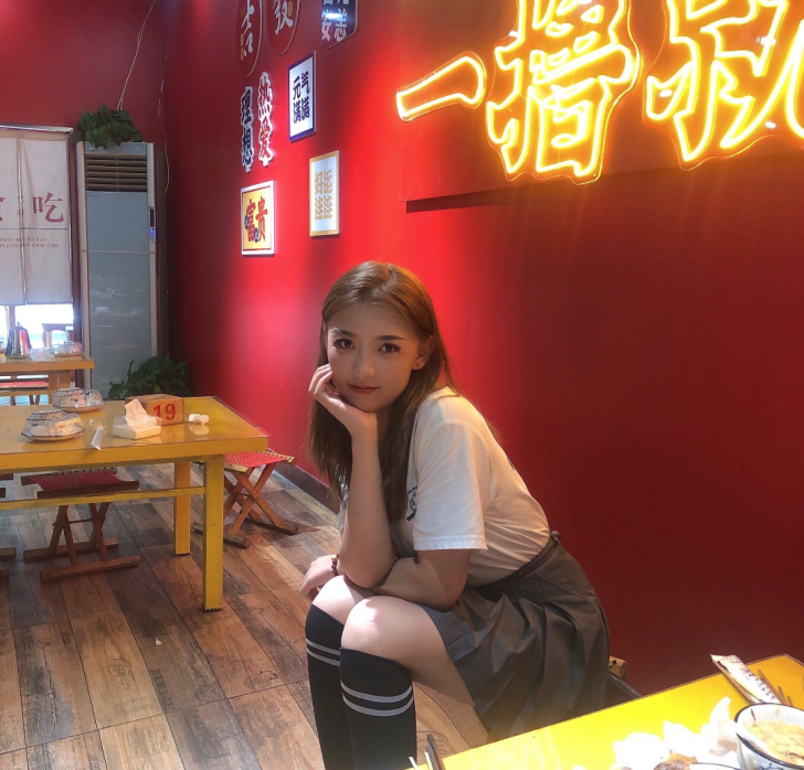 TB百褶裙春秋冬款高腰女半身裙夏季A字裙显...