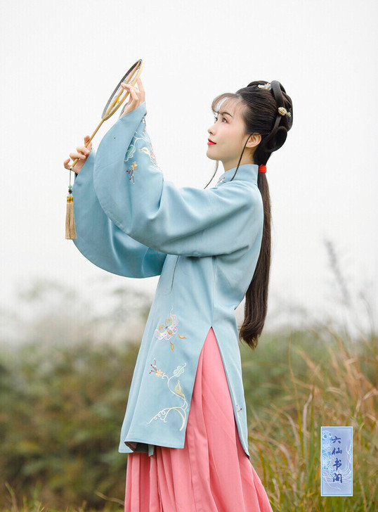 六仙书阁正版绣花汉服缠枝扣上袄  m码  ...