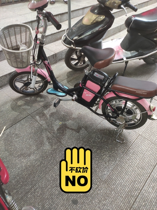 出售锂电电动车  48/12锂电 电池2年...