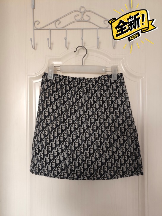 全新超大牌半身裙A字裙 质感无敌好，商场入...