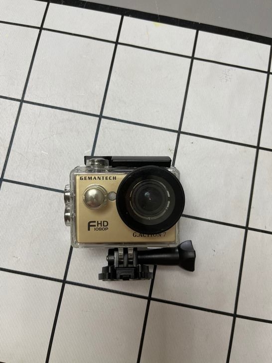 运动相机，无维修，用过一两次，很新的机子，...